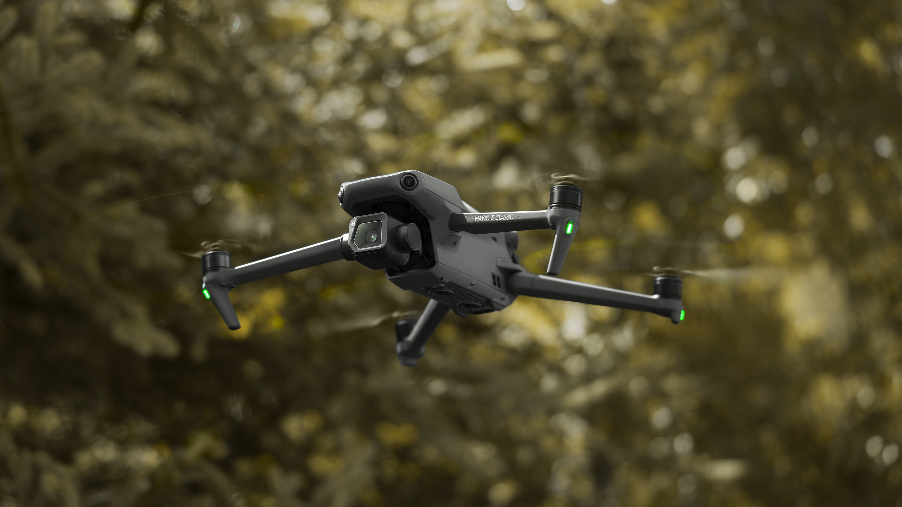 الطائرة بدون طيار DJi Mavic 3 Classic